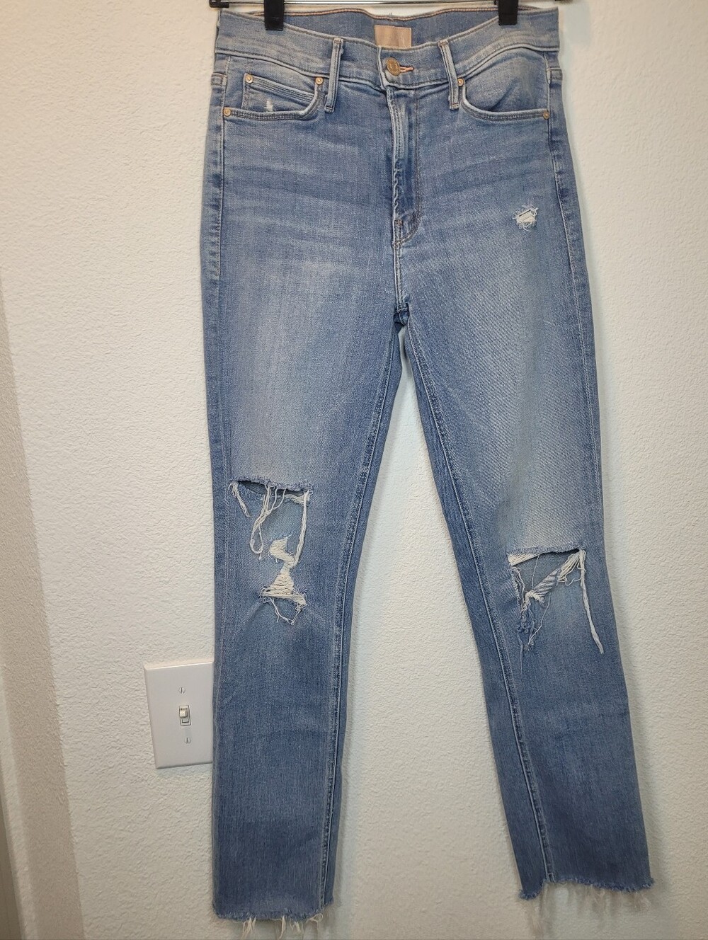 MOTHER Denim The Mid Rise Dazzler Ankle Fray Jeans 27 Weekend Kitten Distressed